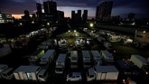 Namun pasar ini harus ditutup dan dipindahkan ke lokasi baru yang bernama Pasar Toyosu, yang akan beroperasi pada 11 Oktober 2018.