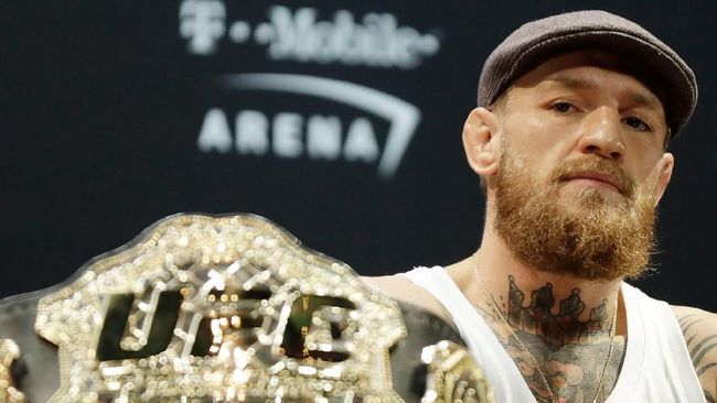 McGregor Umumkan Kembali Bertarung Januari