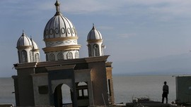 FOTO: Rupa Masjid Kebanggaan Palu Pascatsunami