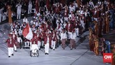 De file kontingen Indonesia saat pembukaan Asian Para Games 2018 di Stadion Utama Gelora Bung Karno, Jakarta (6/10). (CNN Indonesia/ Hesti Rika)