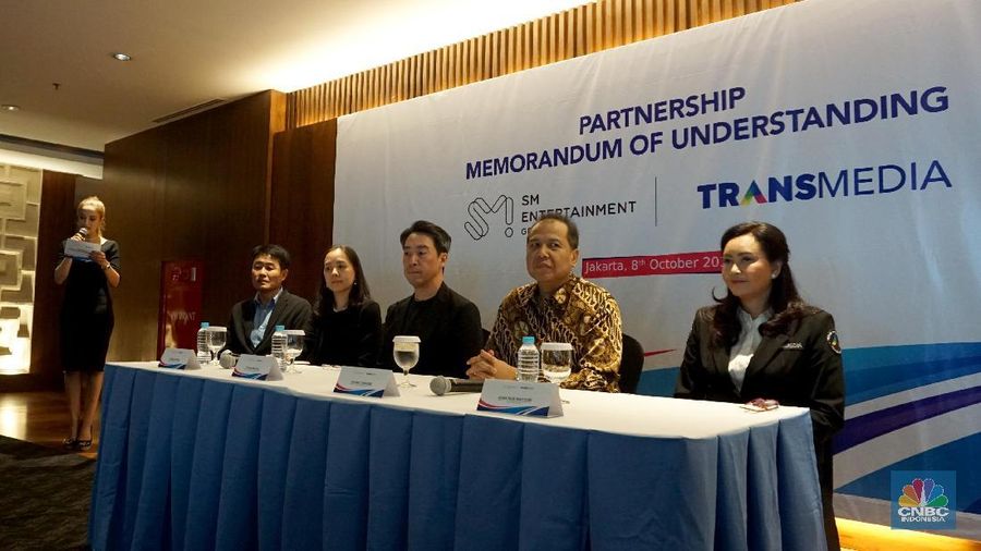 Transmedia gandeng SM Entertainment untuk saling kembangkan industri hiburan di kedua negara