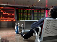 Data Ekonomi Jeblok, Hang Seng dan Shanghai Memerah