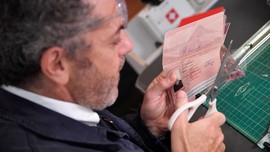 'Paspor' Swiss Dijual Seharga Rp349 ribu