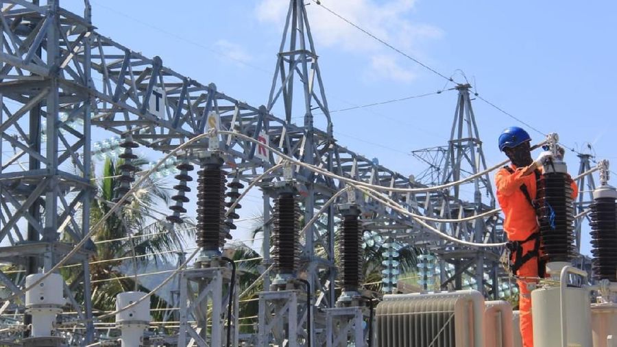 PLN bukukan kerugian Rp 18 T, bisa lebih besar sampai akhir tahun tanpa kenaikan tarif 