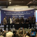 Rama-ramai Teken Perjanjian Proyek Infrastruktur di Bali