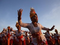 Prediksi Luhut: Herd Immunity Covid Bali Tercapai Juli 2021
