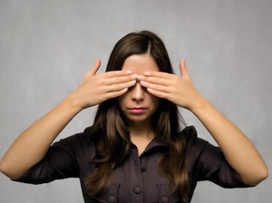 Apa Itu Low Vision? Gangguan Penglihatan yang Dialami Banyak Tunanetra