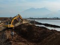 FOTO: Tanggul Penahan Lumpur Lapindo Ambles 5 Meter