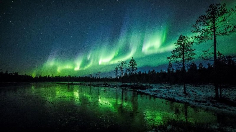 Waktu yang tepat untuk melihat aurora borealis pada bulan September dan Oktober dan Maret dan April.