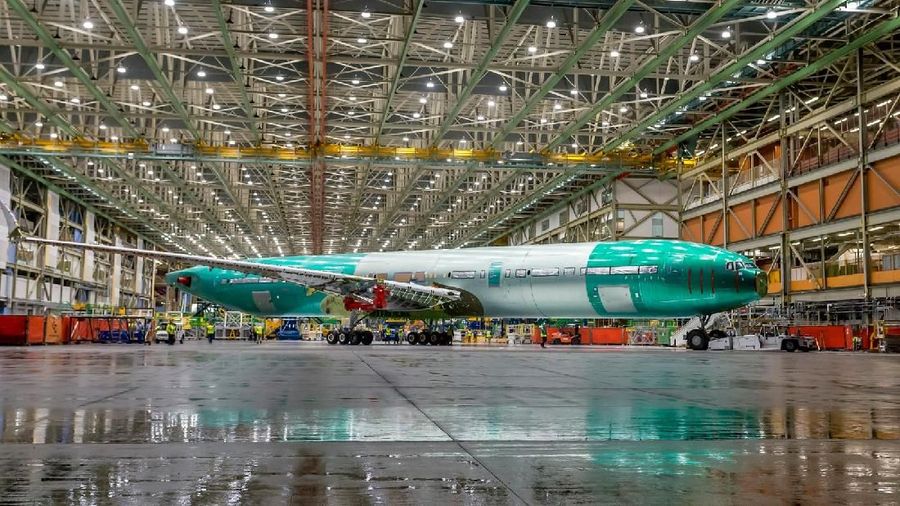 The Boeing Company atau Boeing, mengalami tekanan cukup berat di tengah wabah corona.