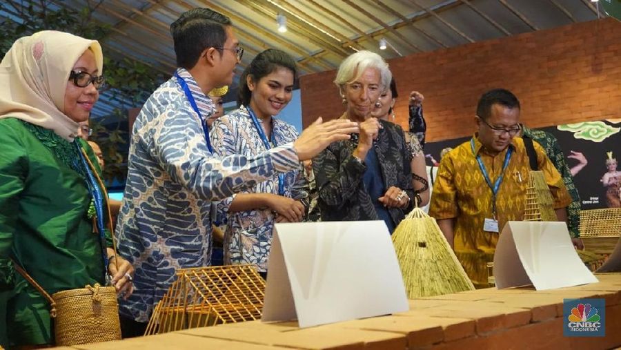 Kondisi perekonomian dunia saat ini dianggap tidak cukup kuat dan tidak cukup aman.