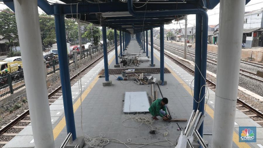Stasiun Buaran merupakan satu dari lima stasiun baru untuk mendukung pengoperasian jalur kereta api dwi ganda.