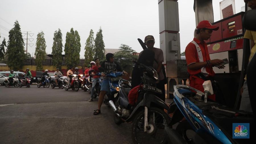 Pakar menghitung bahaya kenaikan harga minyak untuk pos subsidi BBM