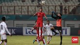 Setelah unggul tiga gol di babak pertama, Timnas Indonesia mendapatkan perlawanan lebih sengit dari Myanmar di babak kedua. (CNN Indonesia/Andry Novelino)