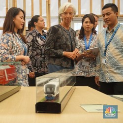 Indonesia Pavilion Catches Eyes of IMF's Boss