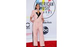 Gaya oversized memang tengah jadi tren, namun tak semua orang dan kesempatan cocok untuk pakai busana oversized. Tracee Ellis Ross sendiri gagal membuktikan ‘kesalahan’ teori tersebut. (REUTERS/Mike Blake)