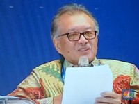 Live! Bos LPS Bicara Perang Mata Uang & Efek ke Perbankan RI
