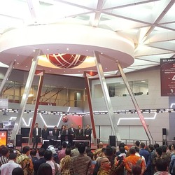 Target 100 Emiten Baru, Hingga April Baru 10 Perusahaan IPO