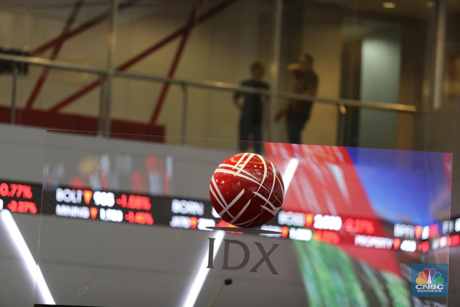 Dibatasi Pelemahan Rupiah, IHSG Hanya Naik 0,29% Sesi I