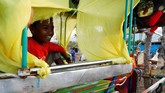 Hingga Kamis (11/10), pukul 13.00 Wita, jumlah korban meninggal mencapai 2.073 orang. Jumlah orang meninggal di Palu 1.663, Donggala 171, Sigi 223 orang, Parigi Moutong 15 orang dan Pasangkayu satu orang. . REUTERS/Darren Whiteside