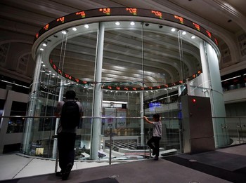 Korban Virus Corona Bertambah, Bikin Bursa Saham Asia Merah