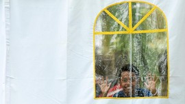 Panduan Menjaga Anak dari Peliknya Tahun Politik