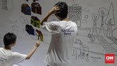 Meski memiliki keterbatasan fisik, namun para seniman ini tetap memiliki daya imajinasi luar biasa dan mampu menuangkannya dalam bentuk mural. (CNNIndonesia/Adhi Wicaksono.)