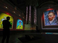 Menikmati Karya Van Gogh dengan Sensasi 3D dan 360 Derajat