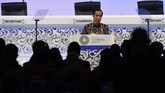 Presiden Joko Widodo menerima standing applouse dari peserta Pertemuan Tahunan IMF-World Bank 2018. (ANTARA FOTO/Puspa Perwitasari).