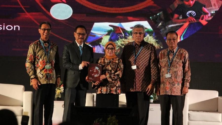 Penyebaran layanan keuangan syariah dari sisi perbankan masih cukup rendah hanya 5,8% sehingga membutuhkan bantuan fintech untuk perluas jangkauan syariah. 