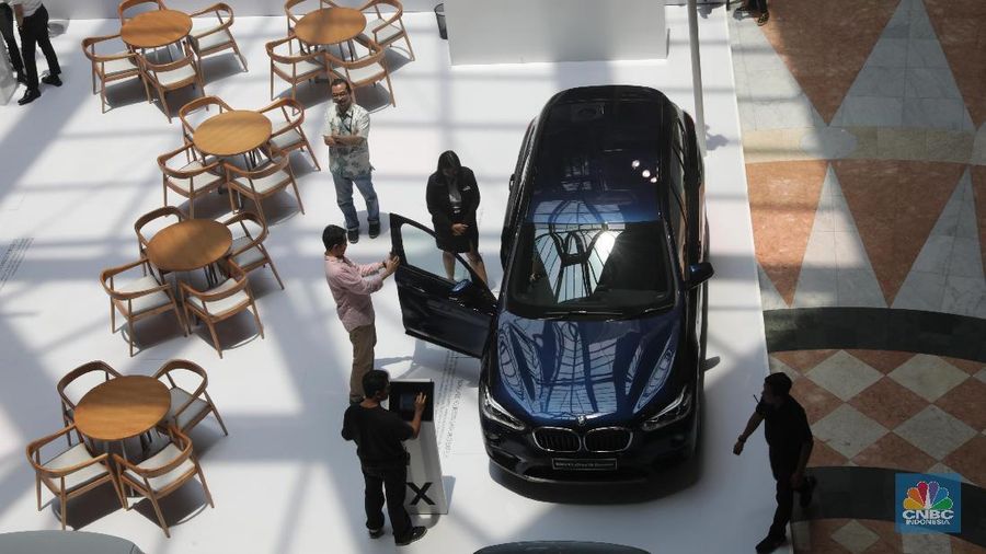 Kendaraan lama yang ingin ditukar dengan mobil BMW seri terbaru minimal pemakaian hanya lima tahun.