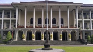 Guru Besar UGM Meninggal Usai Positif Corona, Istri Negatif