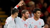 Francisco Alcacer jadi bintang kemenangan Spanyol dengan sepasang golnya ke gawang Wales, sementara sisanya masing-masing disumbangkan Sergio Ramos dan Marc Bartra. (Reuters/Andrew Couldridge)