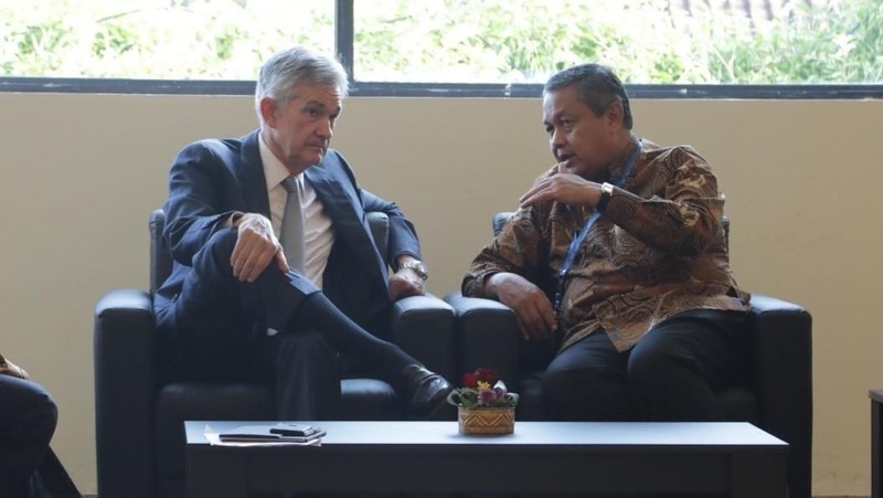 Dalam pertemuan tersebut, keduanya membicarakan tentang perkembangan ekonomi global.