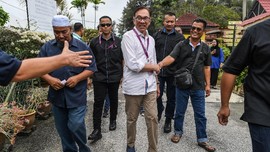 Anwar Ibrahim Bertarung di Pemilu Sela Malaysia