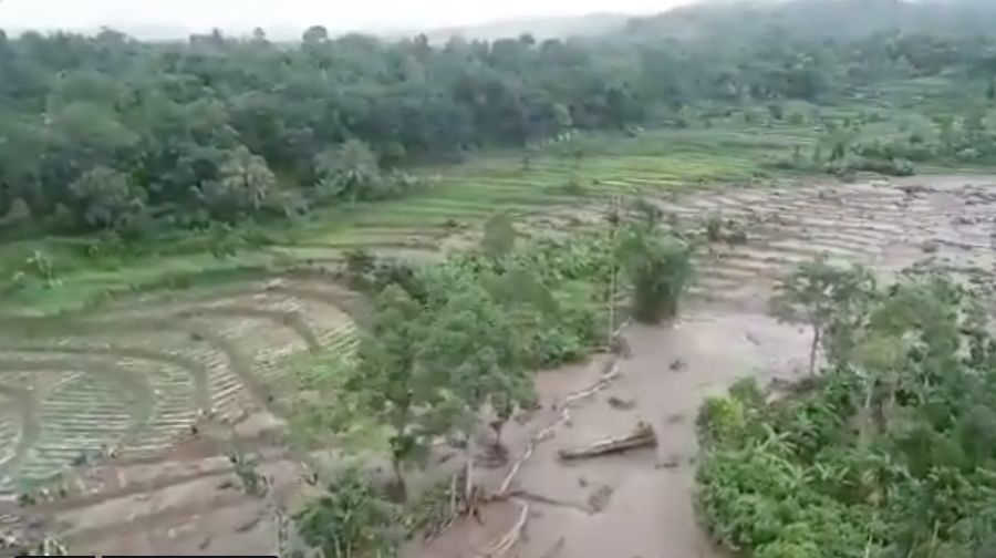Terhitung hingga saat ini jumlah korban hilang masih dapat berubah karena beberapa korban ditemukan tertimbun lumpur dan material tembok yang roboh.