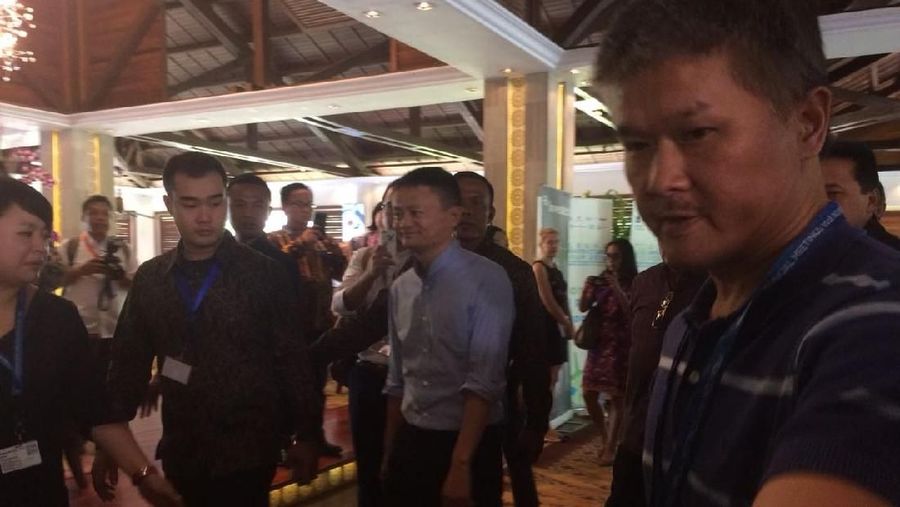 Pemerintah Indonesia bersama beberapa pelaku usaha dikabarkan sedang membicarakan kerja sama dengan raksasa teknologi asal China, Alibaba.