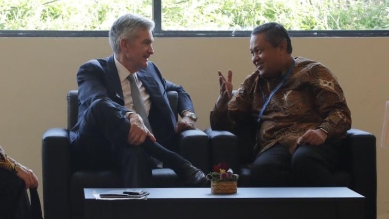 Dalam pertemuan tersebut, keduanya membicarakan tentang perkembangan ekonomi global.