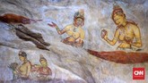 Singkat kata, perang tetap terjadi di antara kedua pihak dan setelah kekalahan Kasyapa, Mugalan memindahkan kembali ibukota kerajaan ke Anuradhapura sementara Sigiriya diubah menjadi kuil untuk pemujaan agama Buddha hingga abad ke-14. (CNN Indonesia/Safir Makki)