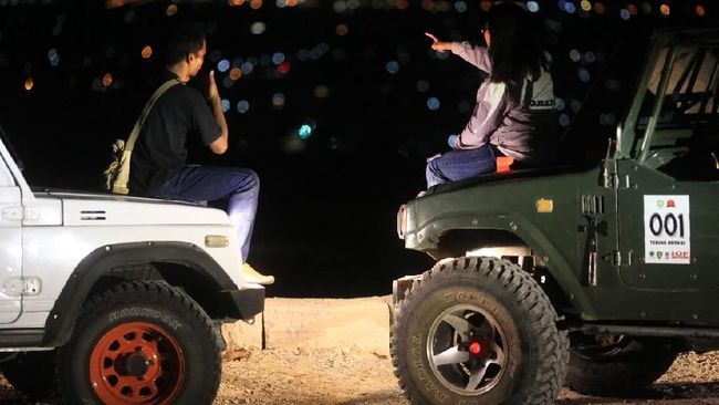 Menikmati Keindahan Kota Yogyakarta dari Watu Tapak Camp Hill