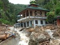 VIDEO: Siswa Madrasah Korban Banjir Bandang Dimakamkan Massal