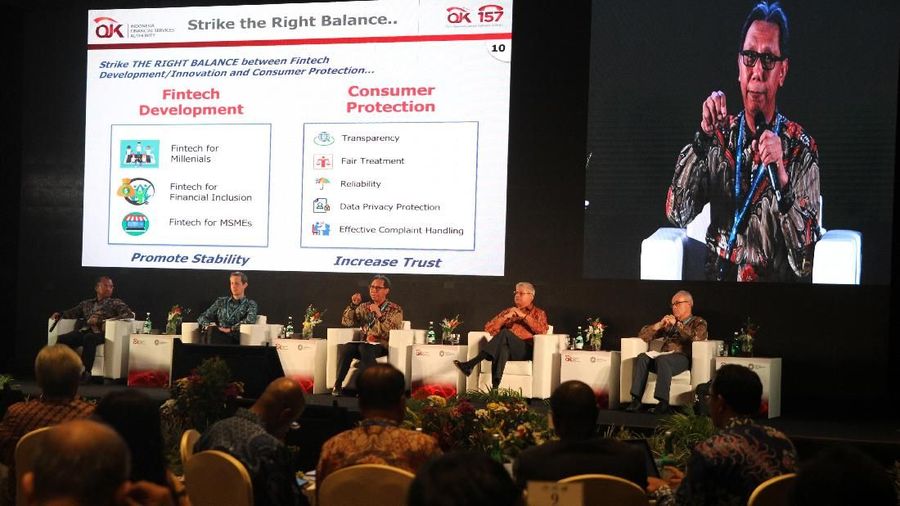 perlindungan konsumen dalam hal pemanfaatan fintech sangat penting karena transaksi tak dilakukan secara manual.