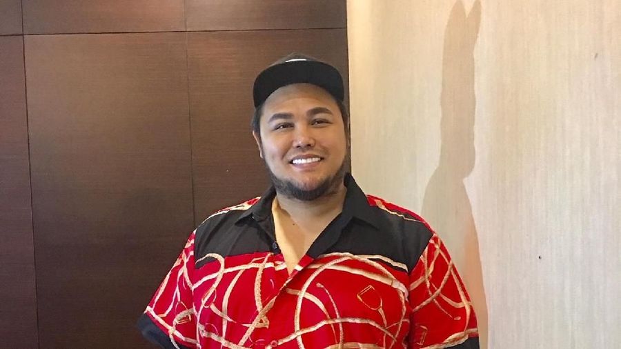 Ivan Gunawan melelang gaun karyanya untuk korban gempa Lombok, laku Rp 75 juta 