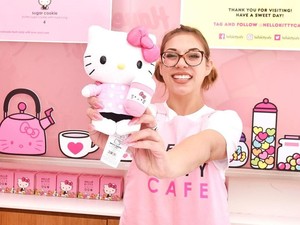 Fakta Hello Kitty Bukanlah Kucing Bikin Fans Sanrio Marah