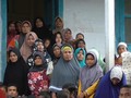 VIDEO: Korban Banjir Bandang Madina Bertahan di Pengungsian