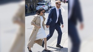 Hamil Muda, Meghan Markle 'Depak' High Heels Sementara