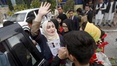 Minggu lalu, sebuah bom meledak ketika seorang caleg wanita melakukan kampanye. Akibatnya 22 orang tewas dan 35 terluka (REUTERS/Omar Sobhani)