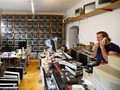 FOTO: Kolektor Asal Austria Punya 1.100 Unit Komputer Apple