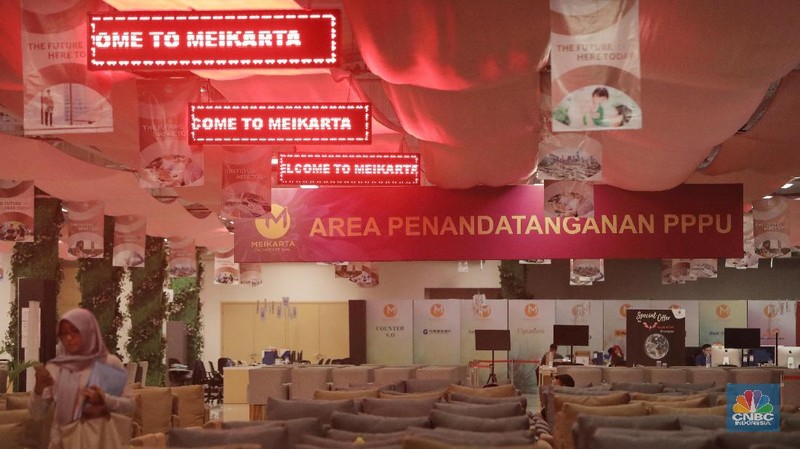 Meski tersandung masalah perizinan proyek pembangunan oleh KPK, penjualan unit apartemen masih terus berjalan.