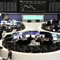 Geopolitik & Kinerja Emiten Jadi Sentimen Negatif Bursa Eropa